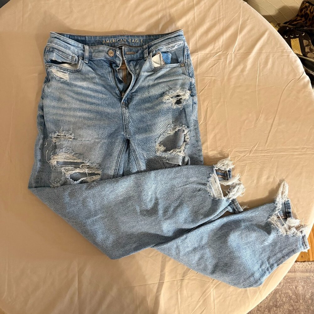 Ripped Light Blue American Eagle Blue Jeans